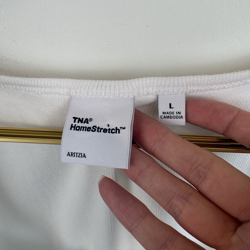 Set of Two Aritzia TNA Home Stretch Square Neck Tank Tops  NWT Size Large $50 - Picture 13 of 13